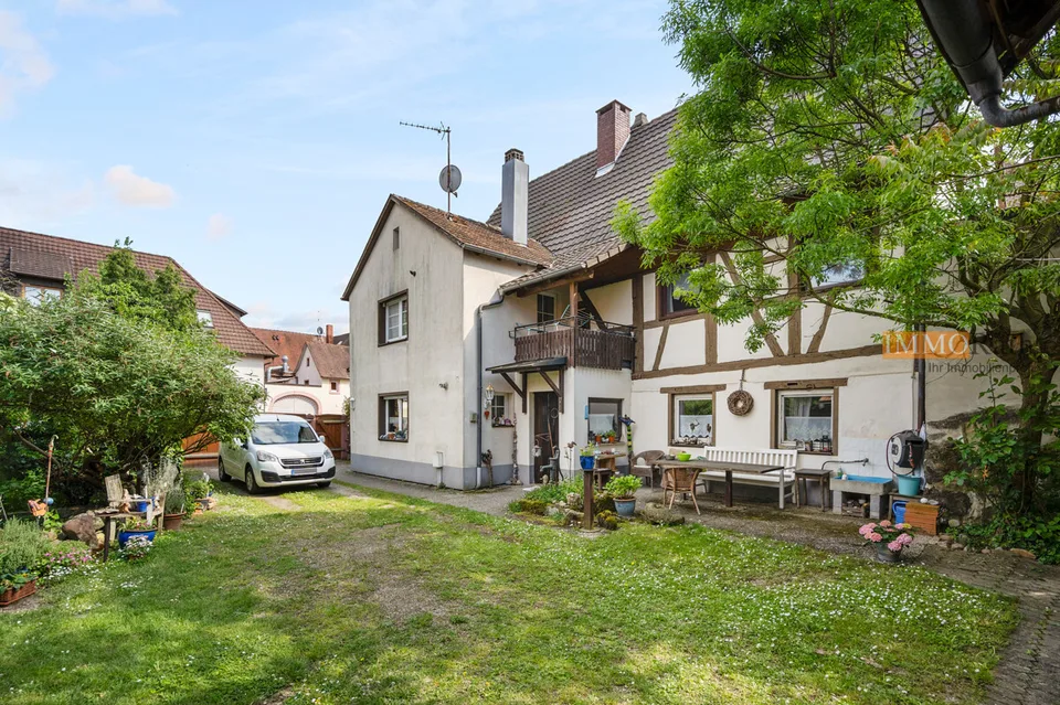 IMMORath.de - Maison mitoyenne 5 pièces avec cour intérieure