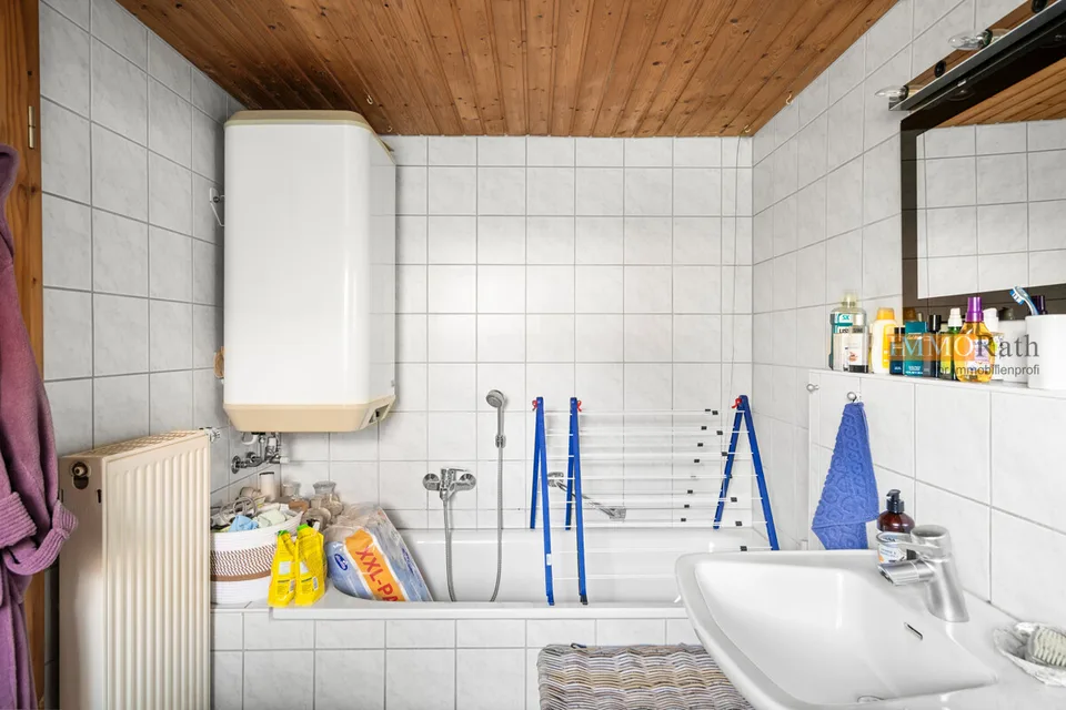IMMORath.de - 5-Zimmer Doppelhaushälfte mit Innenhof – Foto 7 von 13