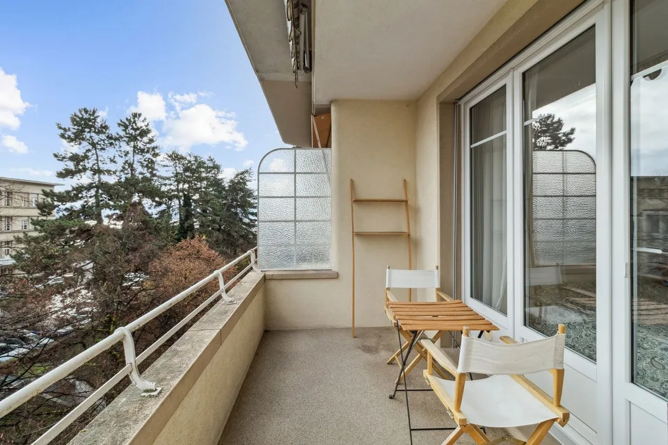 Charmanter 2.5-Zimmer-Wohnung mit Seeblick und historischem Charme - Zentrum