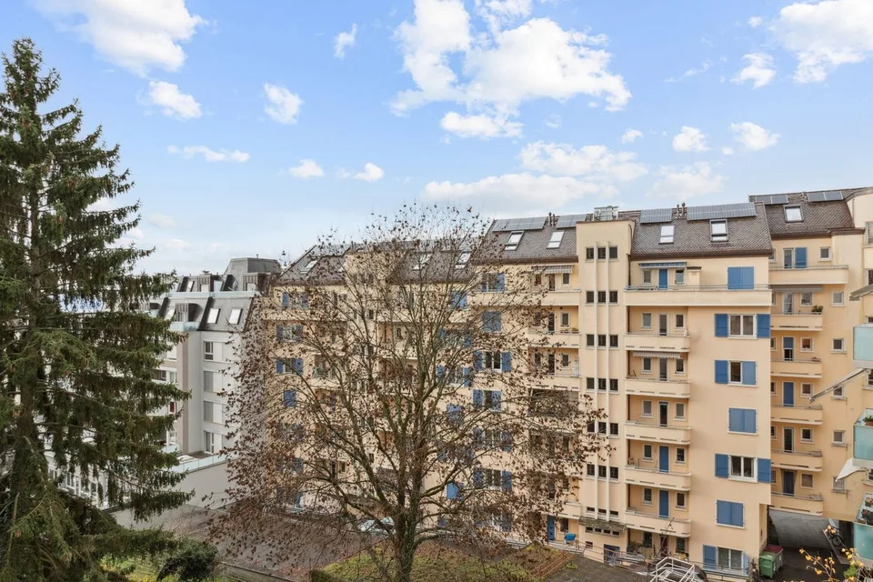 Charmanter 2.5-Zimmer-Wohnung mit Renovierung, Seeblick und historischem Charme - Zentrum – Foto 7 von 7