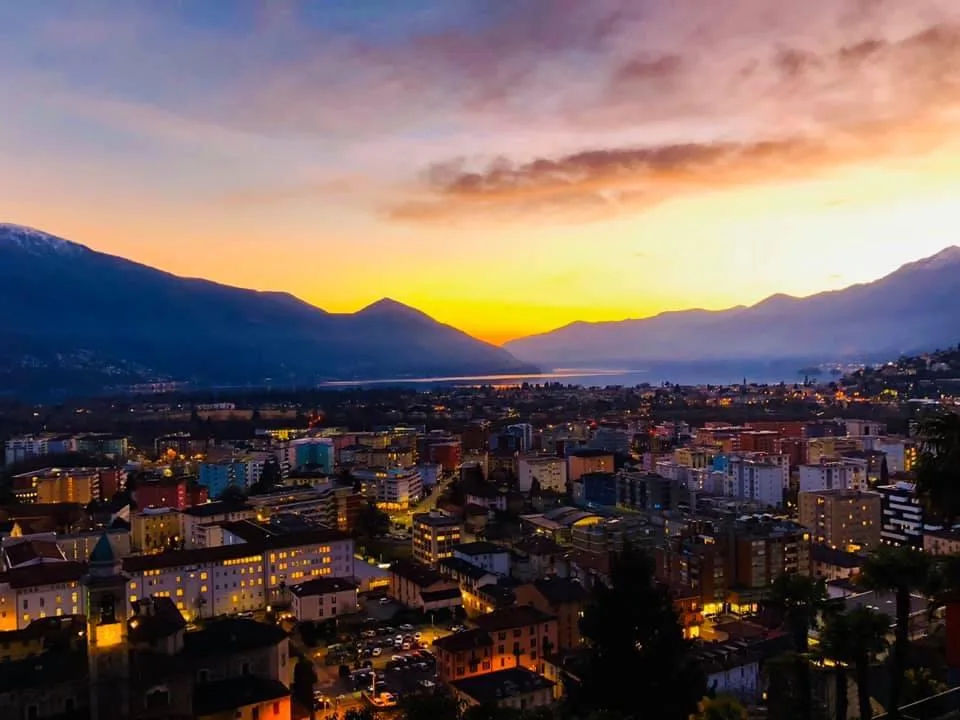 Radiosa Villa sopra  Locarno, Strahlende, moderne Villa über Locarno