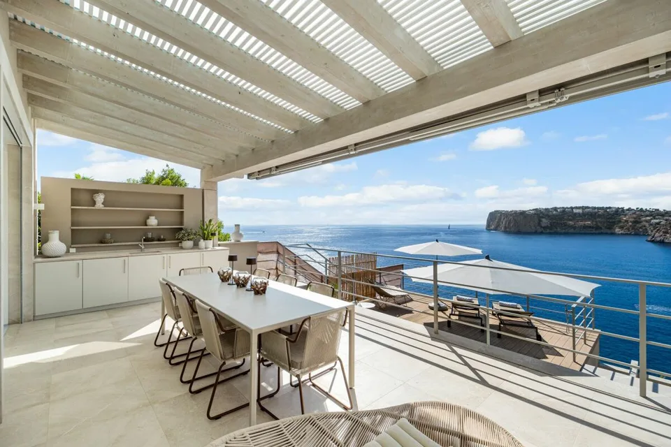 Eine Villa, die mit dem Horizont flirtet