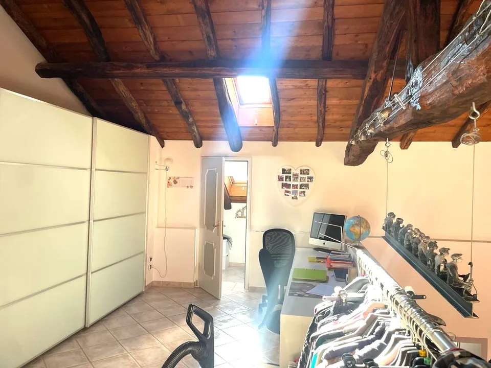 Mendrisio, stupendo duplex mansardato di 4.5 locali – foto 11 di 14
