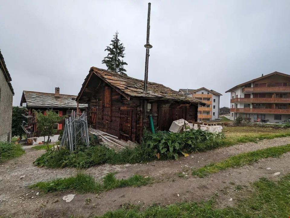 Stall-Scheune in der Dorfzone von Grächen