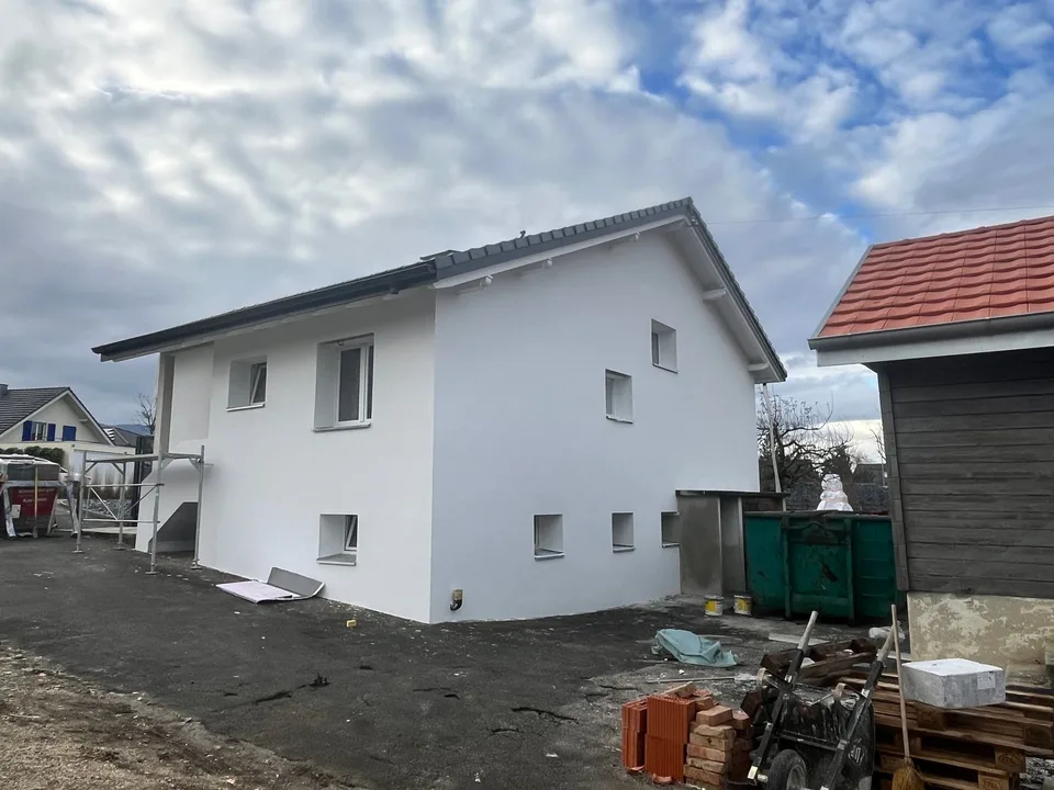 Schönes Einfamilienhaus mit 9,5 Zimmern in Val Terbi