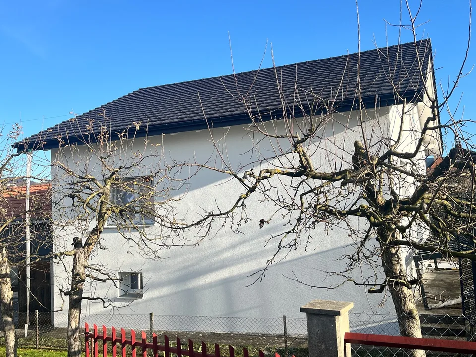 Schönes Einfamilienhaus mit 9,5 Zimmern in Val Terbi