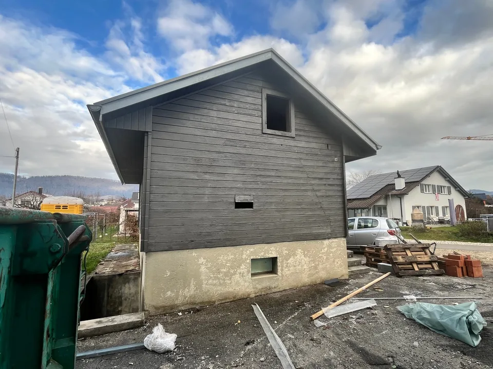 Schönes Einfamilienhaus mit 9,5 Zimmern in Val Terbi