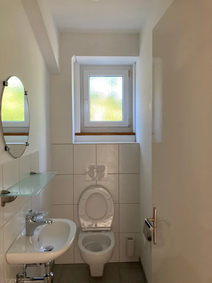 Casa a due famiglie in una posizione tranquilla