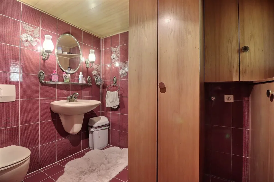 Haus im Dorfzentrum umgeben von Weinbergen – Foto 14 von 22