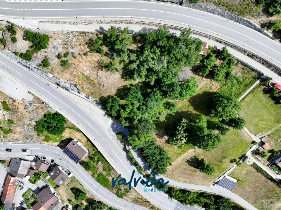 Terreno edificabile di classe eccezionale - Pace, sole e vista libera sulle Alpi vallesane