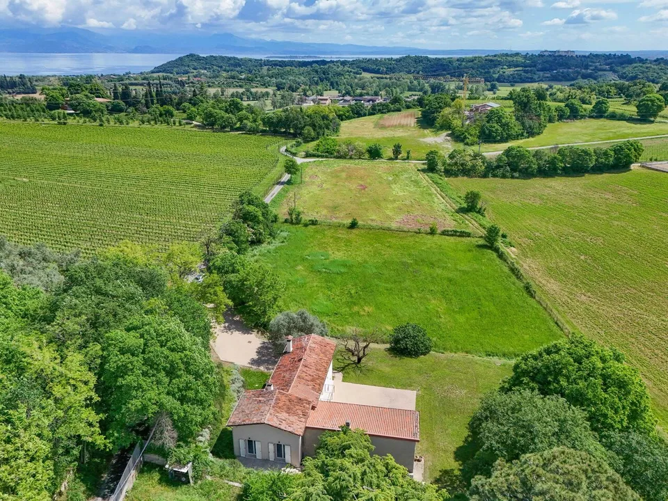 Affascinante Villa nel Cuore della Natura