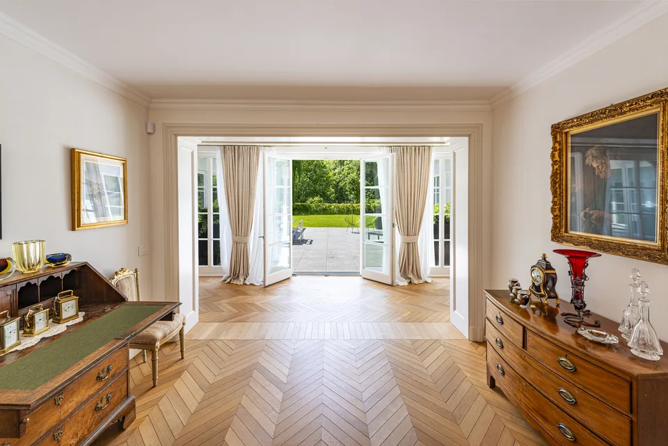 Villa di rappresentanza con giardino e piscina a Origlio – Foto 9 von 13