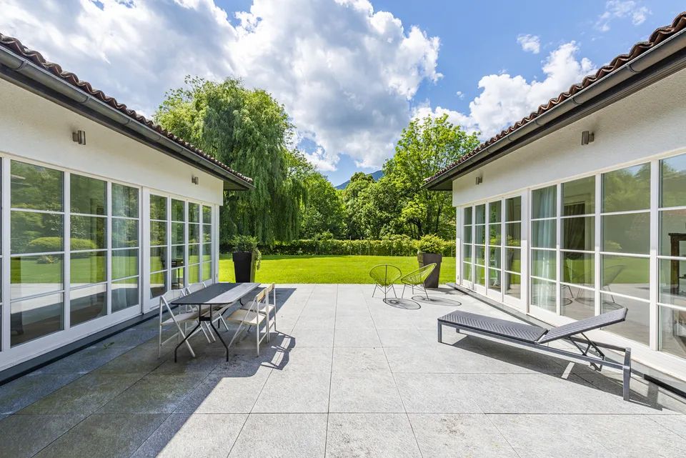 Villa di rappresentanza con giardino e piscina a Origlio
