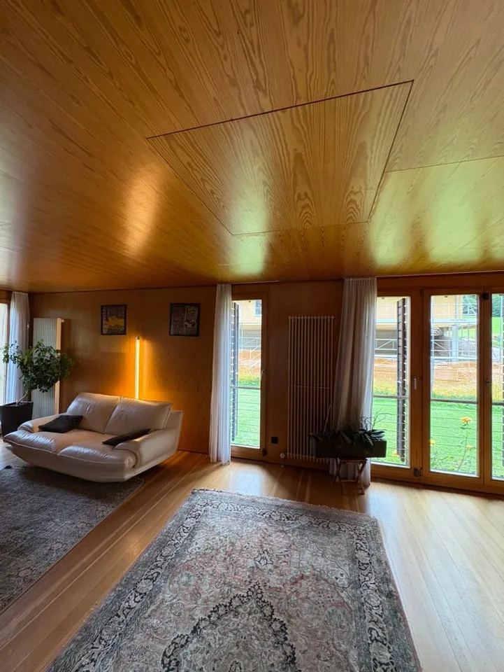 Casa di design in legno immersa nel verde – foto 20 di 29