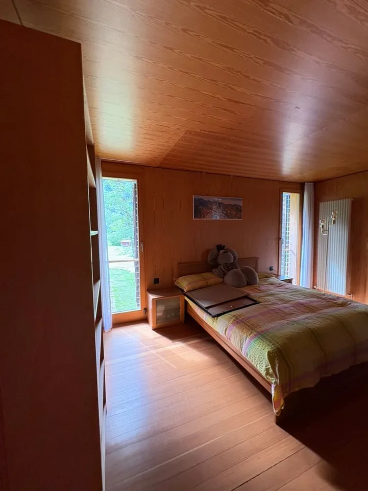 Casa di design in legno immersa nel verde – foto 22 di 29