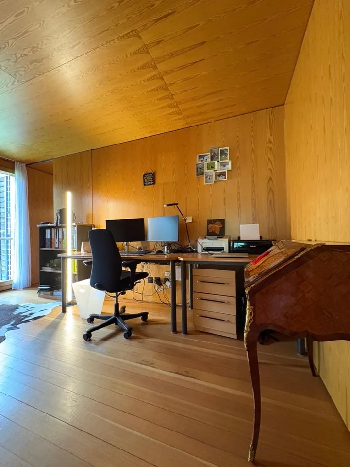 Casa di design in legno immersa nel verde – foto 25 di 29