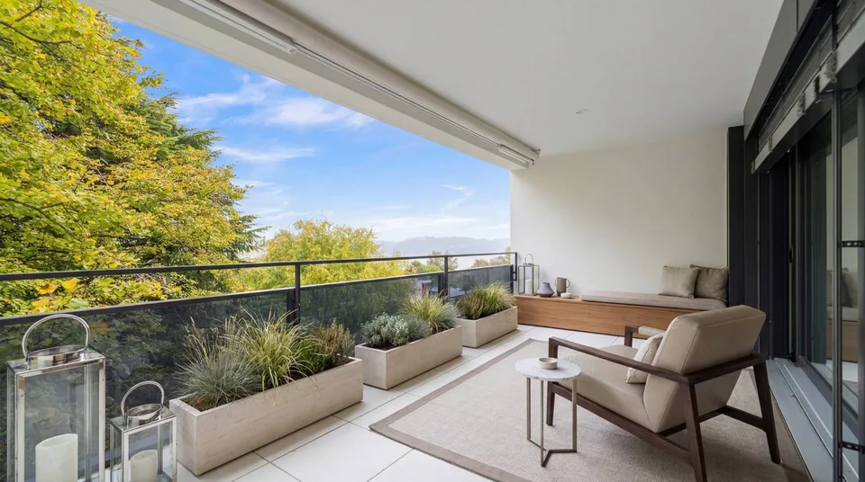 Appartement de 3,5 pièces exposé au soleil levant sur le lac !