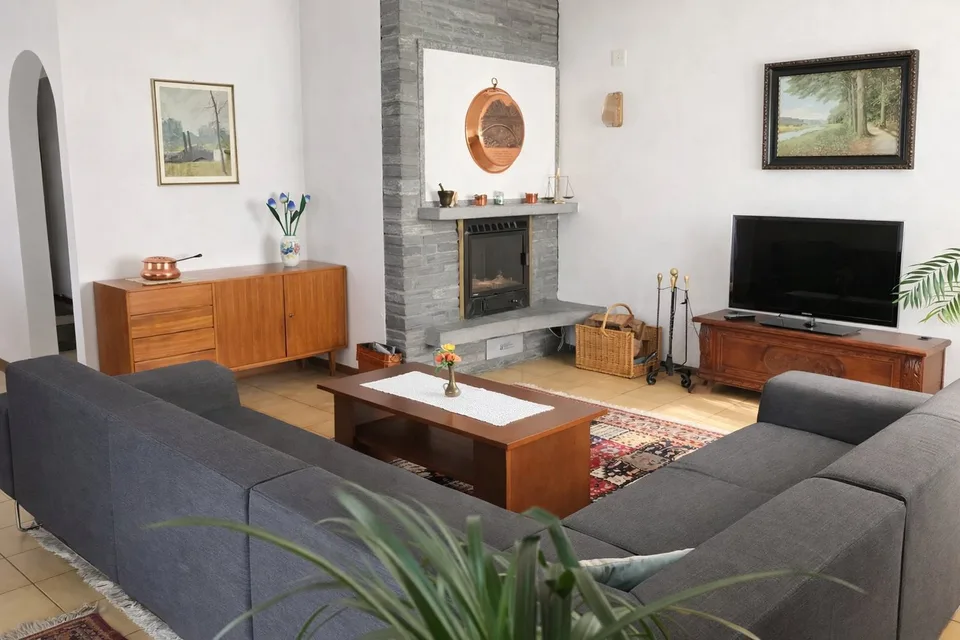 Einfamilienhaus mit großem Grundstück in Arbedo-Castione – Foto 7 von 10