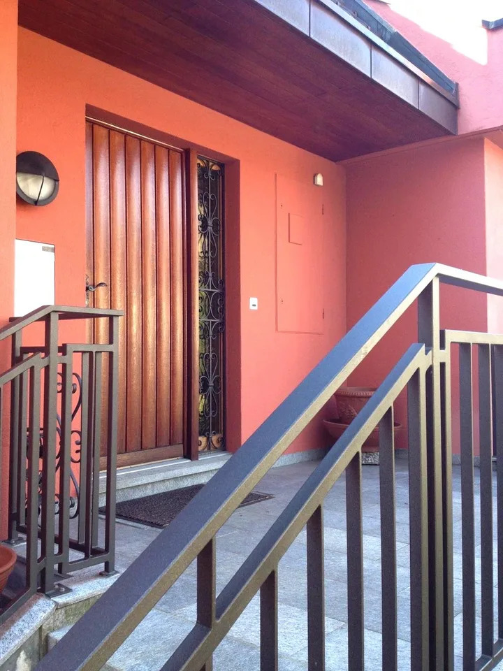 Einfamilienhaus mit großem Grundstück in Arbedo-Castione – Foto 6 von 10