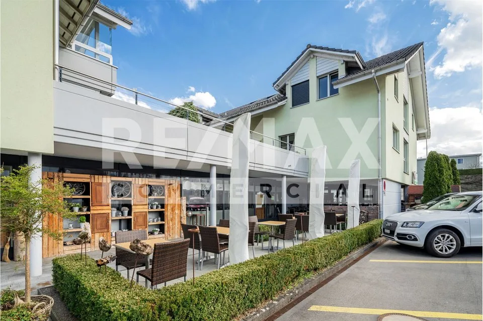 "Vielseitige Gewerbeimmobilie in Hellbühl: Moderne Gastronomie und flexible Nutzungsmöglichkeiten"