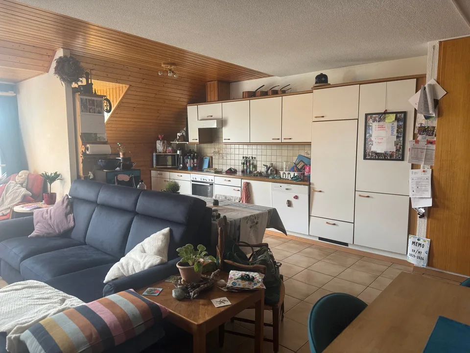Charmant appartement en attique de 6.5 pièces à Bière