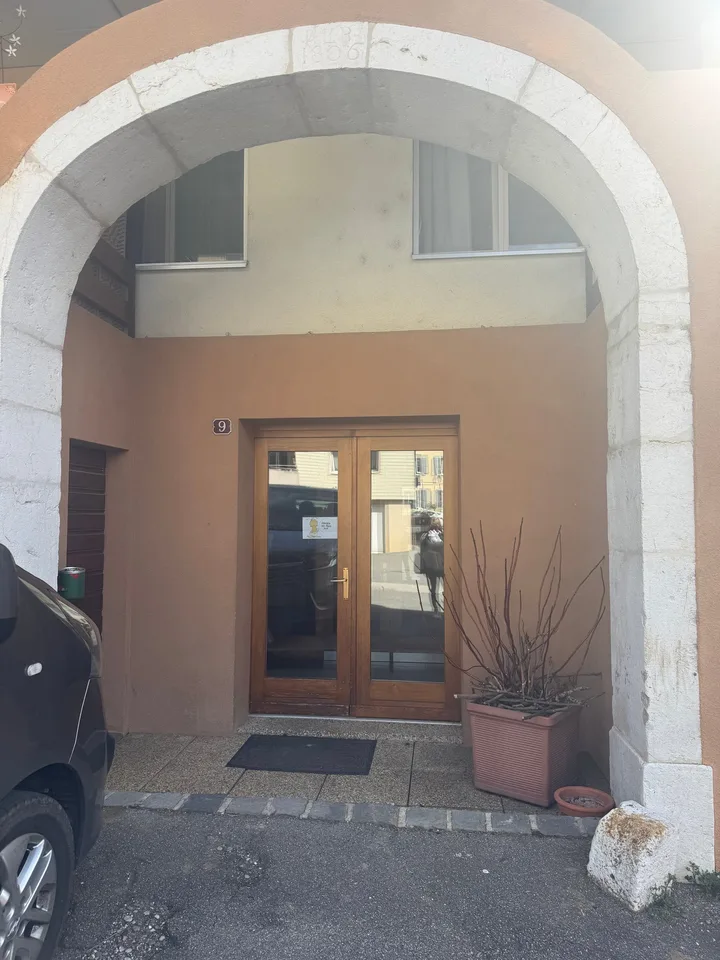 Charmantes Dachwohnung mit 6.5 Zimmern in Bière – Foto 10 von 10