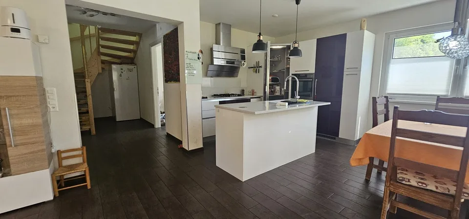 Splendida Villa Moderna a Blenio con Vista Panoramica