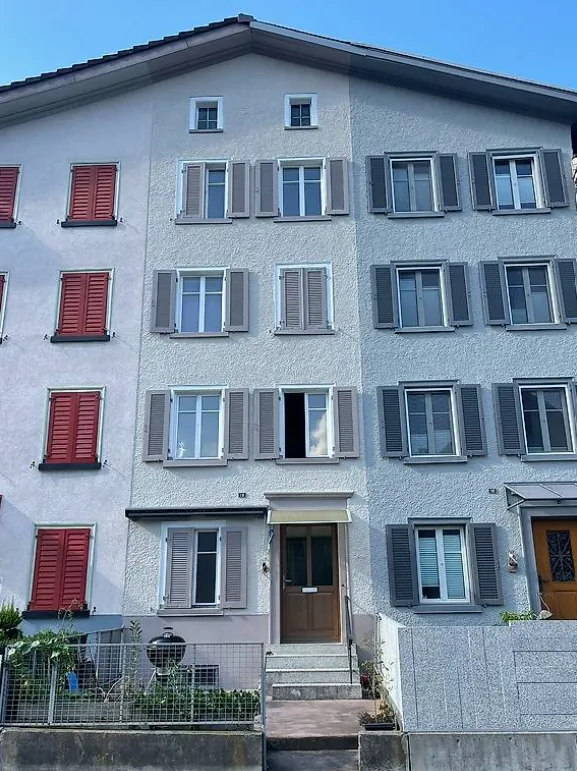 Charmantes 6-Zimmer-Reihenhaus an der Reitbahnstrasse in Glarus