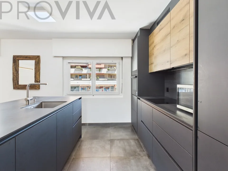 Appartamento unico con terrazza privata (92 m²) nel cuore di Fully
