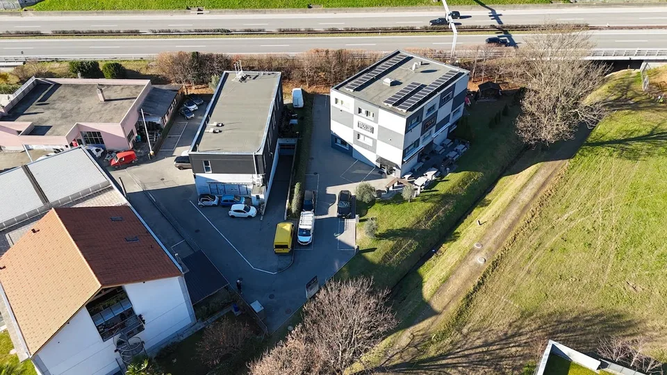 Prestigious warehouse with large apartment – photo 6 of 7