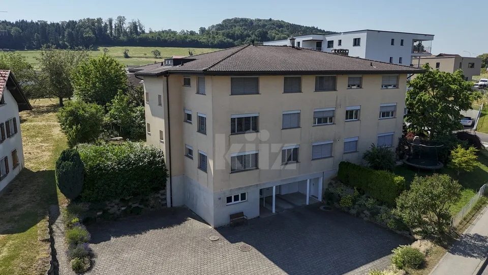 Bello appartamento al 2° piano con balcone e ascensore – foto 12 di 13