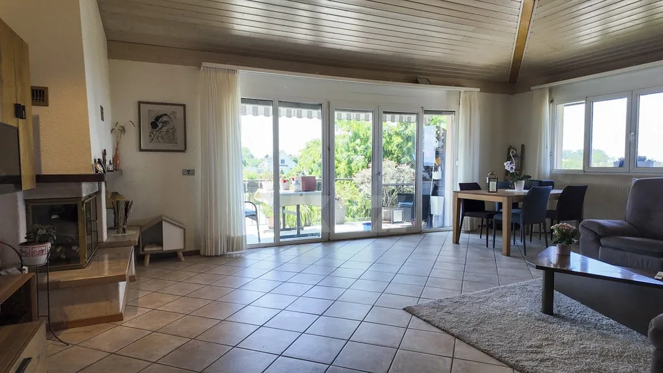Bel appartement au 2eme étage avec balcon et ascenseur