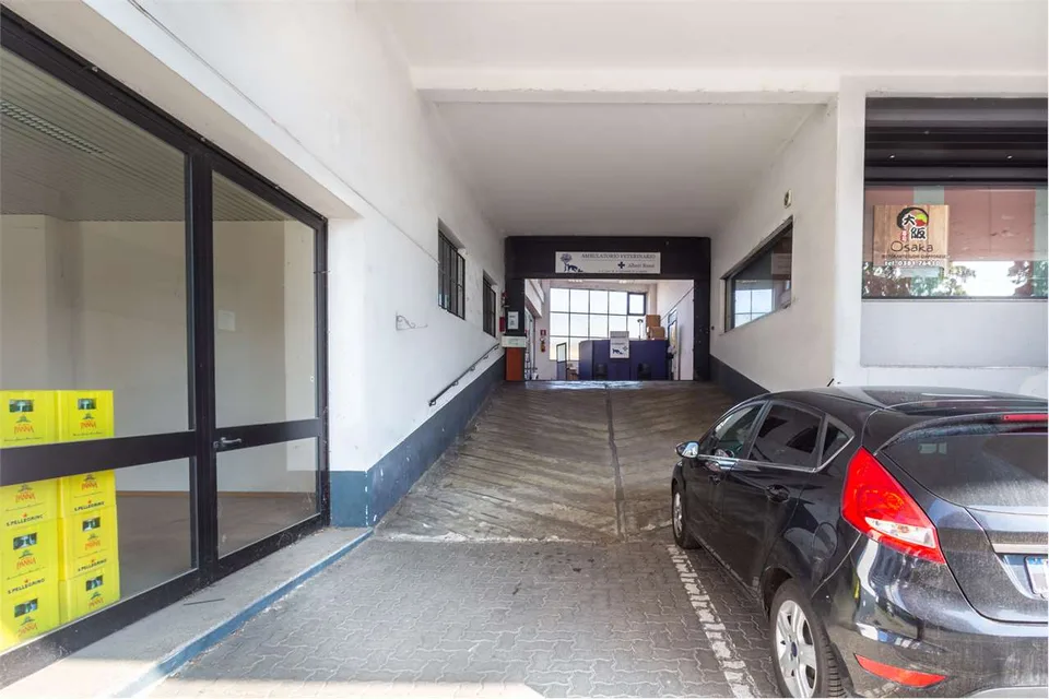 Vente de locaux commerciaux – photo 6 sur 7