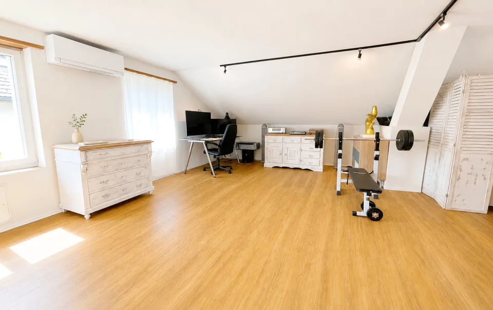 Charmantes EFH mit grossem Umschwung, Gartenhaus und Garage, an ruhiger Lage in Niederlenz – Foto 11 von 22
