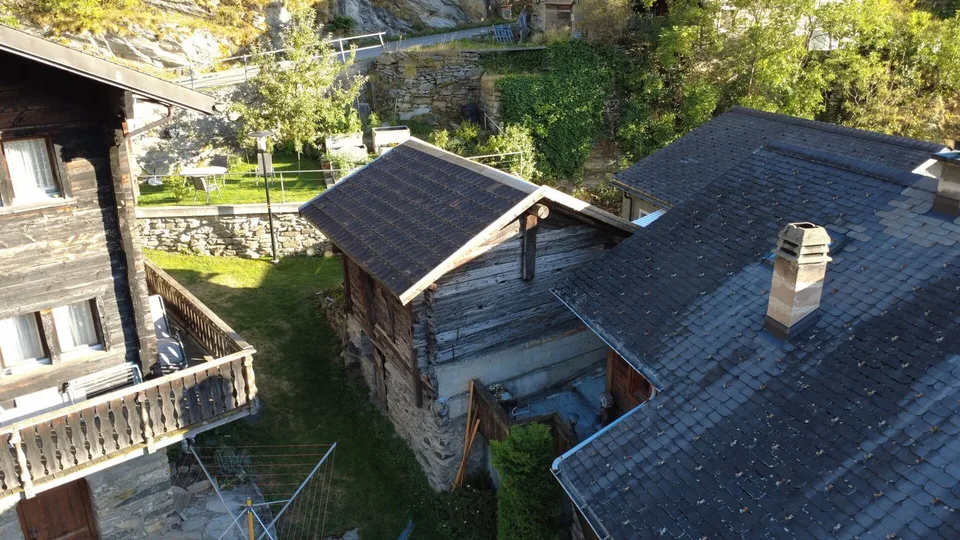 Terreno idilliaco con stalla ampliabile in posizione soleggiata – foto 7 di 13