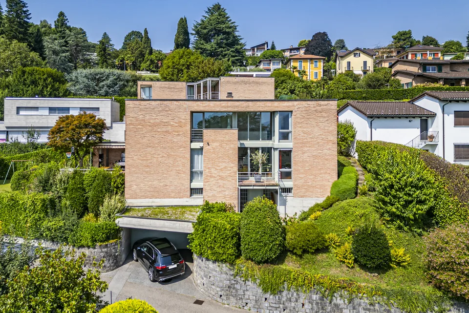 Elegante villa con giardino in posizione strategica – photo 12 sur 13