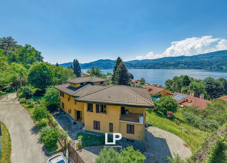 Villa indépendante avec vue panoramique sur le Lago Maggiore à Ranco