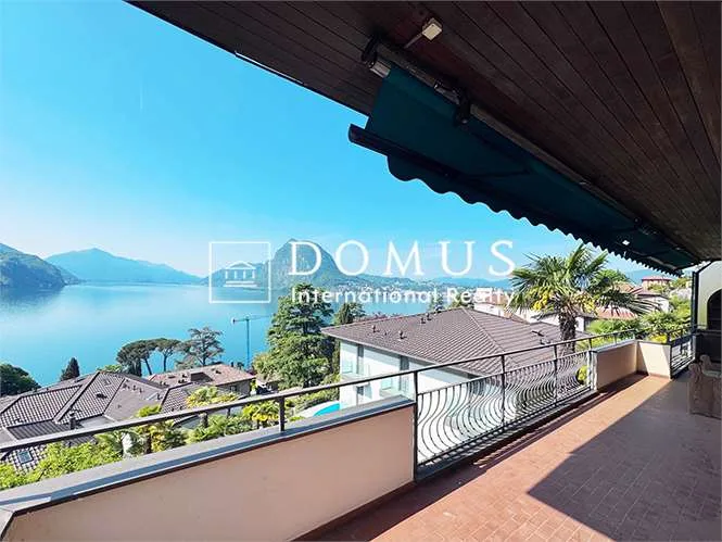 Breathtaking lake view, pool and privacy