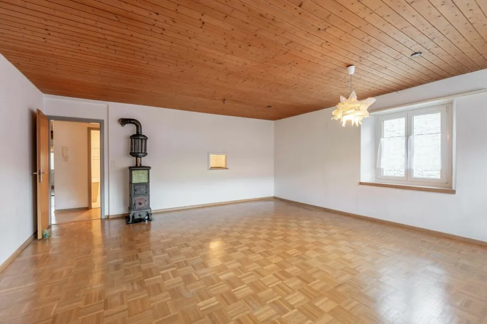 CASA A 3 FAMIGLIE CON RISERVA DI COSTRUZIONE | ABITARE, INVESTIRE O SVILUPPARE – foto 12 di 18