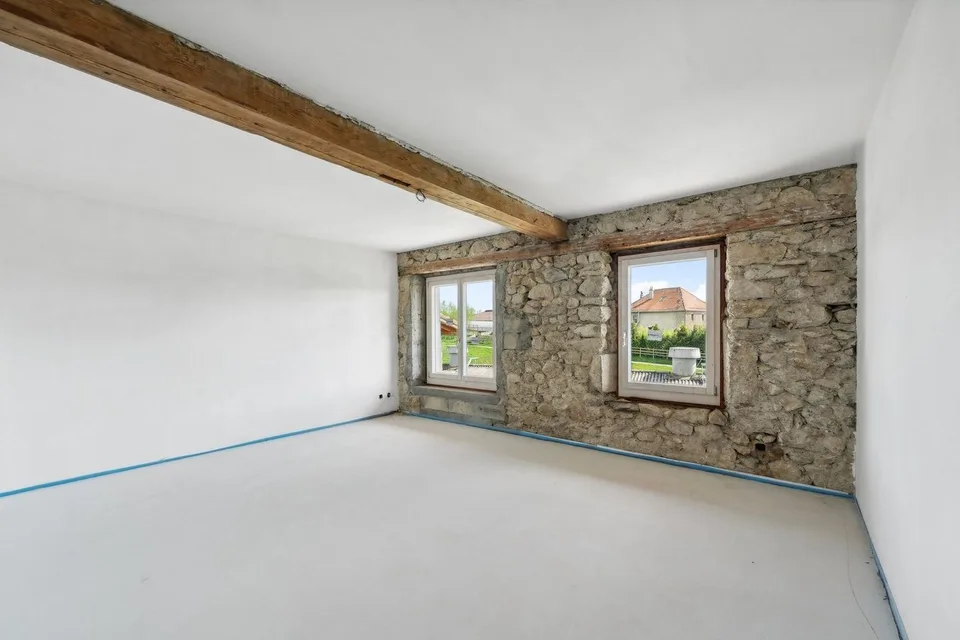 Ferme à rénover avec des grands volumes – photo 12 sur 13