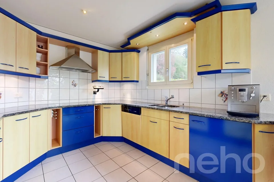 Stylish 6.5-room house in elevated location with panoramic view – photo 15 of 19