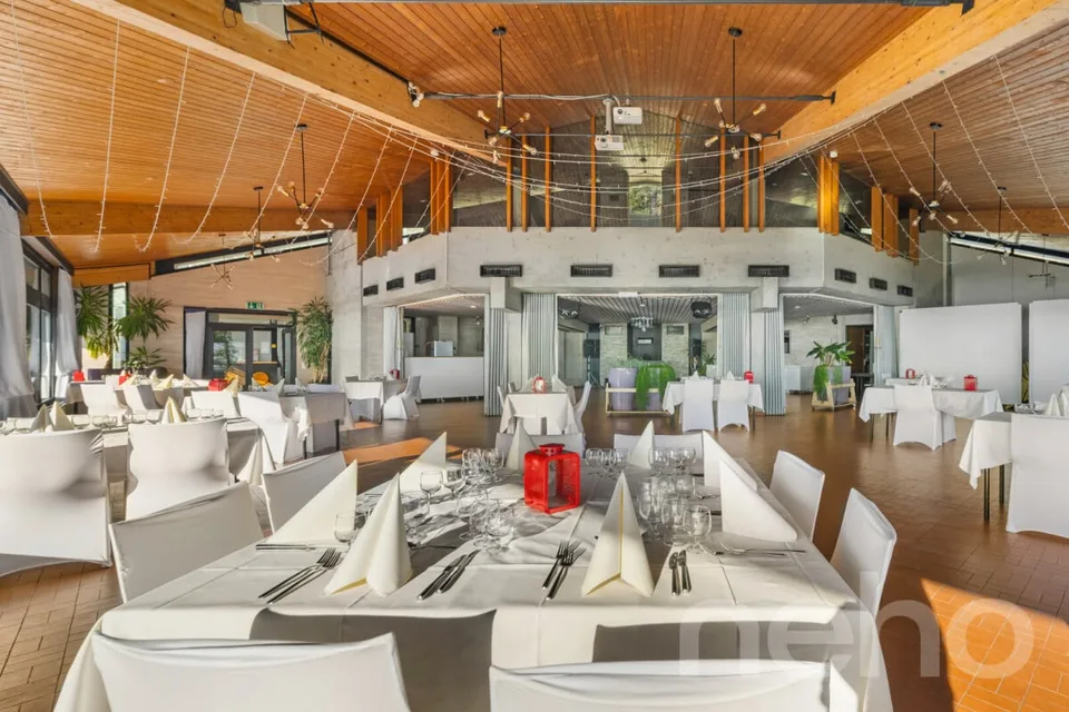 Magnifique hôtel dans cadre idyllique sur 18'000m2 de terrain!