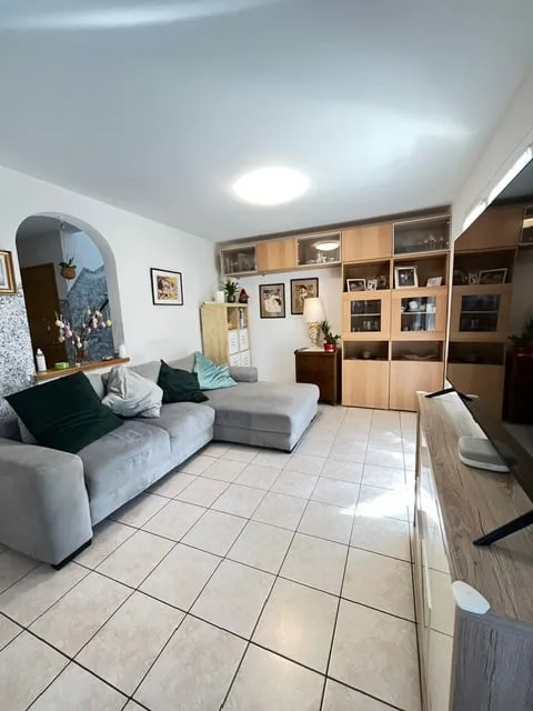 Montagnola: maison unifamiliale avec jardin