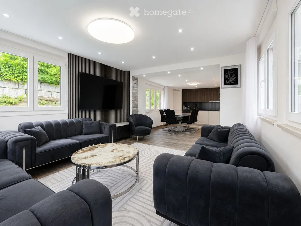 Casa unifamiliare ristrutturata con 345 m² di giardino a Muri AG