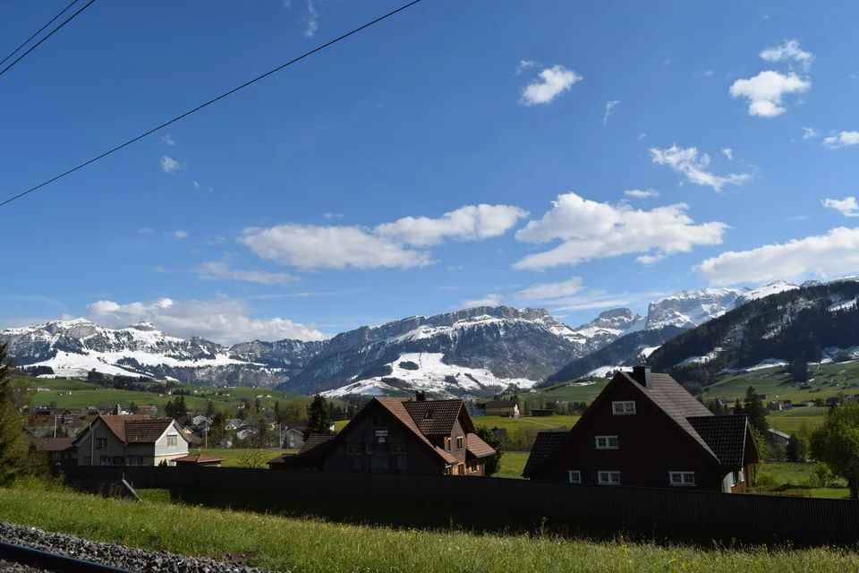 Traumhafte 3.5-Zimmer-Dachwohnung mit Bergpanorama in Appenzell