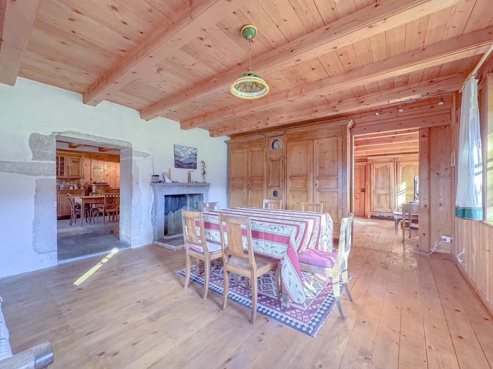 Magnifica casa a schiera neocastelana ristrutturata di 6.5 locali – foto 7 di 13