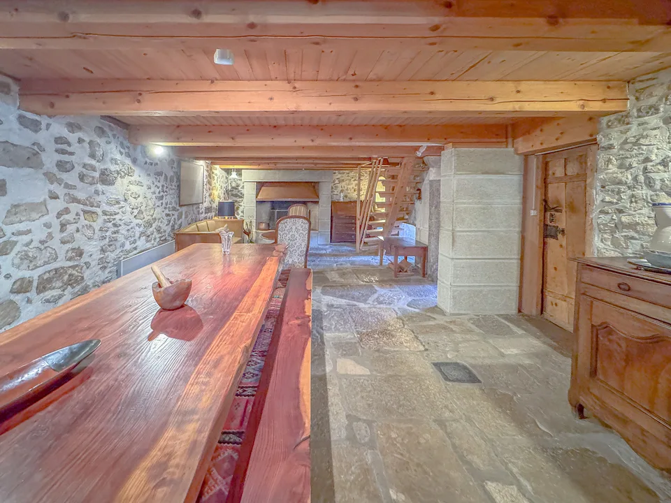 Magnifica casa a schiera neocastelana ristrutturata di 6.5 locali – foto 9 di 13