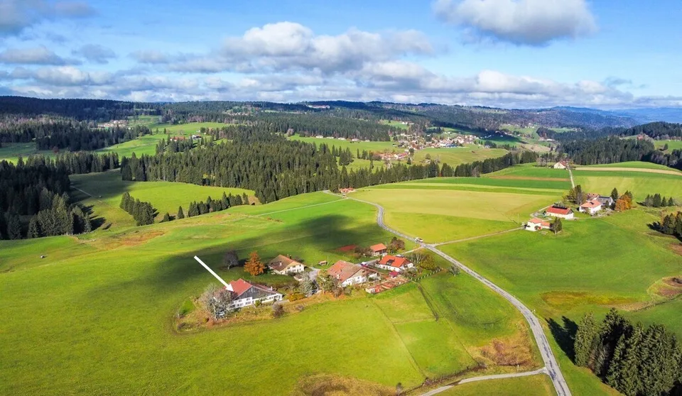 Prächtiges neuchâteloises Nachbarhaus mit 6.5 Zimmern renoviert