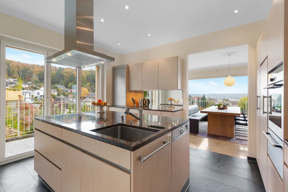 Casa unifamiliare di lusso di 6,5 locali in posizione panoramica di prim'ordine