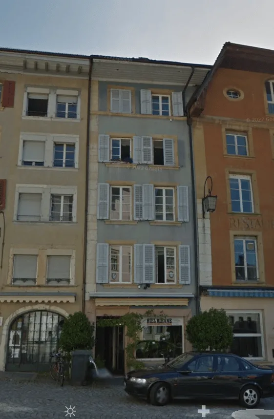Grand studio au coeur de la vieille ville de Bienne